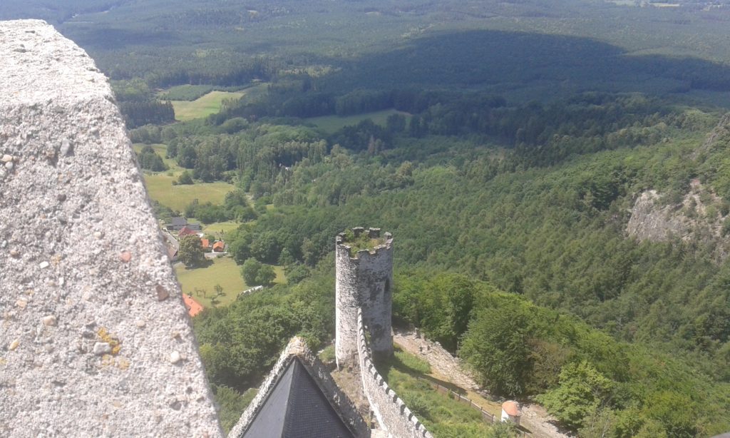 Výhled z věže hradu Bezděz