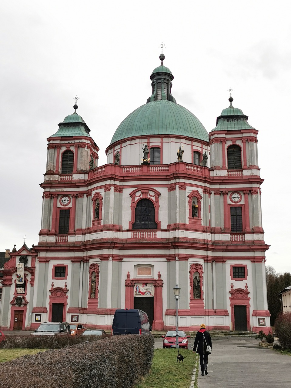 Bazilika svatého Vavřince a svaté Zdislavy krásný výlet do historie