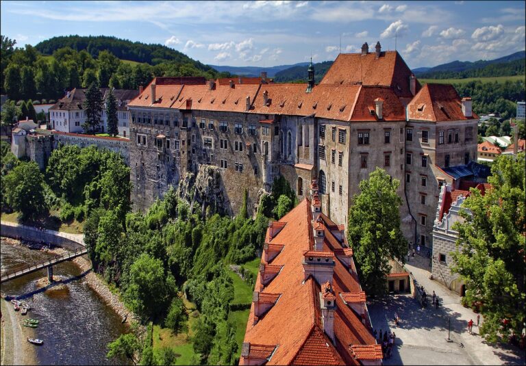 Český Krumlov: Zámek, hrad i romantika v jednom