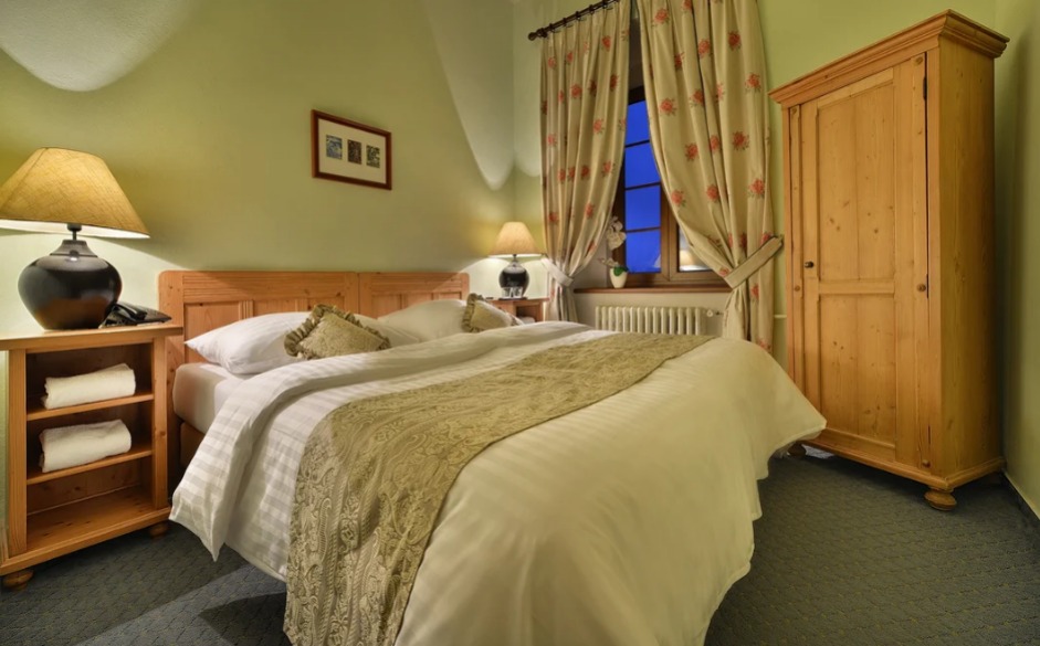 Zámecký pobyt na Loučni: romantika, wellness i unikátní labyrintárium