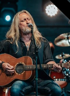 320-590b4248c35449feb7fa157ed1c6a846