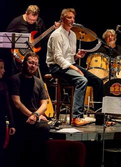 320-762a20a76e8f471c9f93f77683366ad1