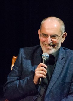 320-8a7670e3eeb54be8906d441a62262276-1