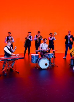 320-db673fc9017b43e492f5c5481ced3d8c