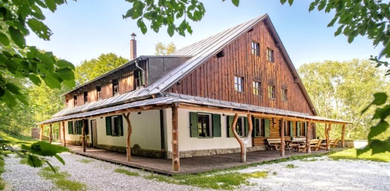 Kašperské Hory: pobyt v srdci nedotčené šumavské přírody