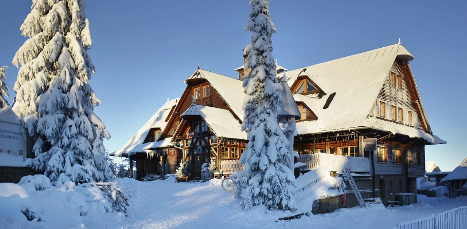 Horský hotel na hřebeni Javorníků: Silvestrovský pobyt plný zážitků, relaxu a valašské pohody