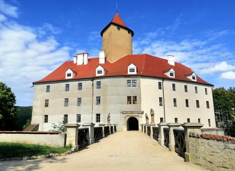 Hrad Veveří – skvost nad Brněnskou přehradou s bohatou historií