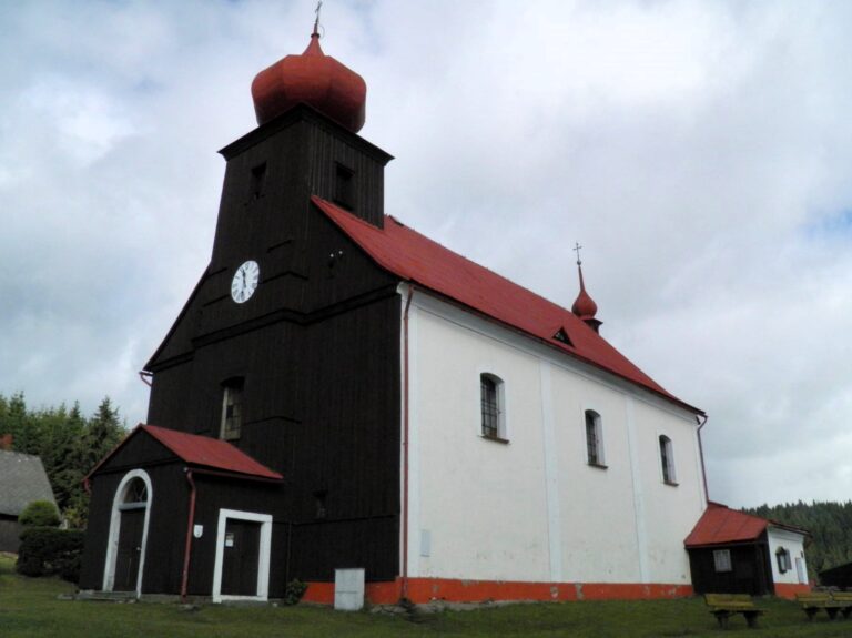 Kostel sv. Petra a Pavla v Malé Úpě – barokní skvost Krkonoš a symbol horské víry