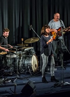 320-2c39271ff4e84310b5a771a9ab2bde23