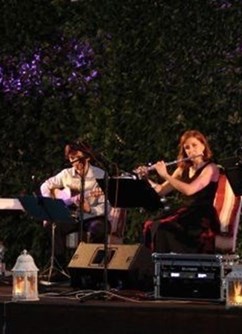 320-4e944a193d59482fb77f9c65f1954608