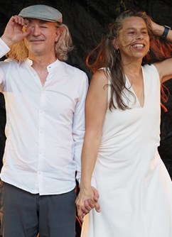 320-765e430479874cd8bec7a6b191dd9a6b