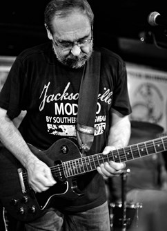 320-95276b6b52c44ad49d0f42b37f5dd58c