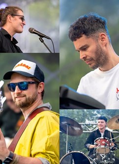 320-f2753cf1ef8f46e5ba34e2a7af3694e3