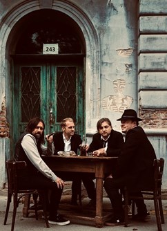 320-f84cd46537ca475db577a14c5c88ce7a