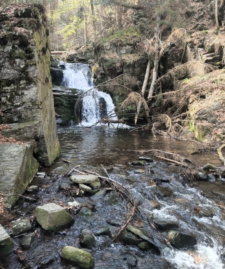 Rešovské vodopády – divoké srdce Nízkého Jeseníku