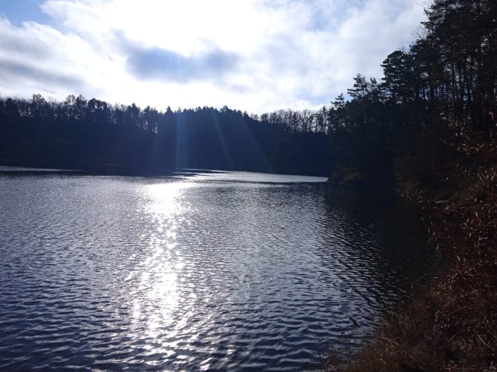 Vodní nádrž Pařížov – technický unikát ukrytý v údolí Doubravy