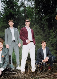 320-a0afc947281944b180a3424d2d085ea3