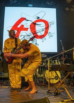 320-be98af2f911f4fb099ac8947f1678ca1