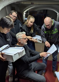 320-e437ec6b8f20454e960e858dac7c749f