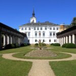 Zámek Lysice: barokní skvost s jedinečnou zahradou v Jihomoravském kraji