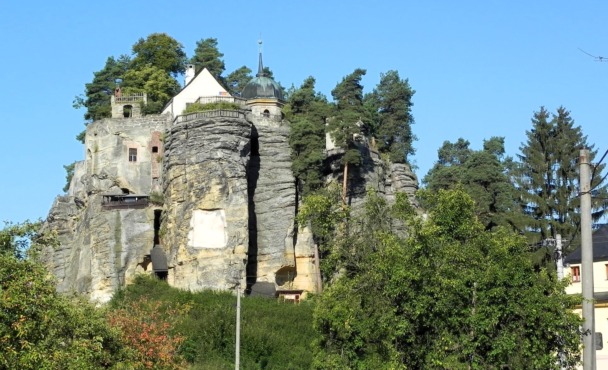 Hrad Sloup – tajemný skalní labyrint
