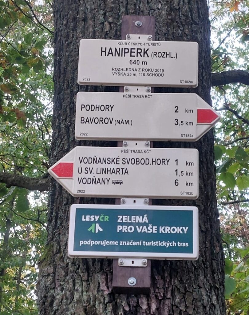 Rozhledna Haniperk – nádherný výhled na Šumavu a Novohradské hory