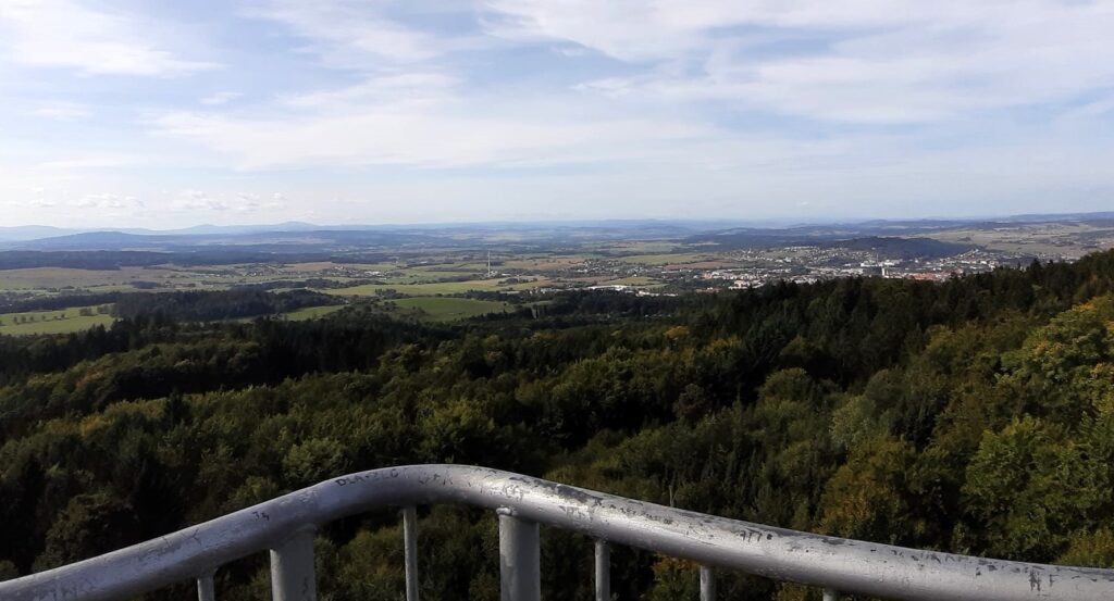 Rozhledna Jarník – nejkrásnější výhledy na jižní Čechy z výšky 35 metrů