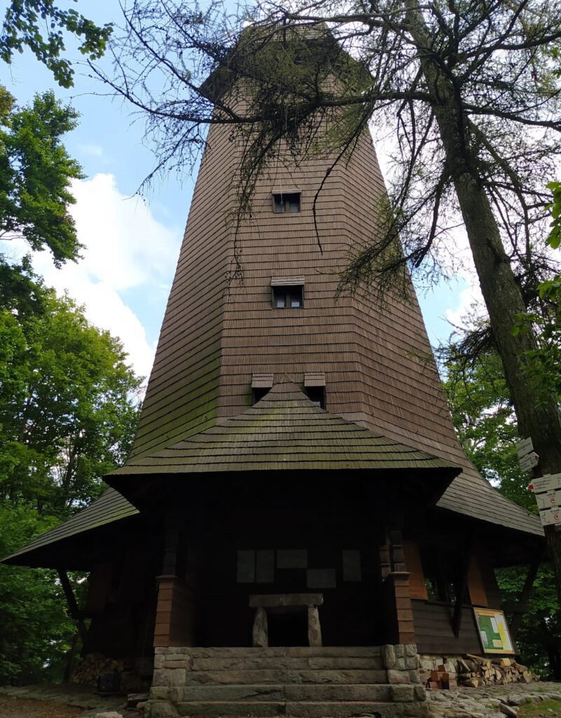 Rozhledna Velký Blaník – legendární vyhlídka s příběhem spících rytířů
