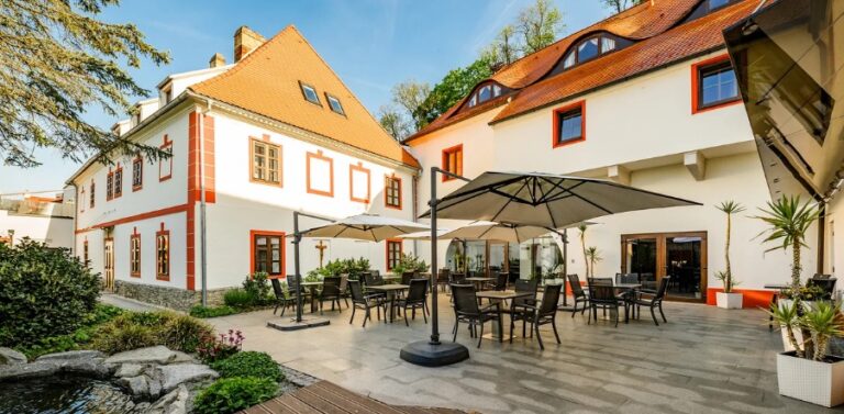 Luxusní pobyt jen pár kroků od zámku – Residence Hluboká vás okouzlí komfortem i polohou