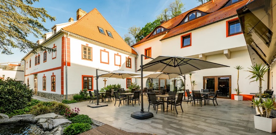 Luxusní pobyt jen pár kroků od zámku – Residence Hluboká vás okouzlí komfortem i polohou