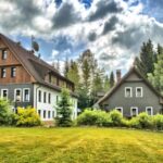 Pobyt v Jizerských horách: Hotel Perla Jizery s wellness, polopenzí a koloběžkami