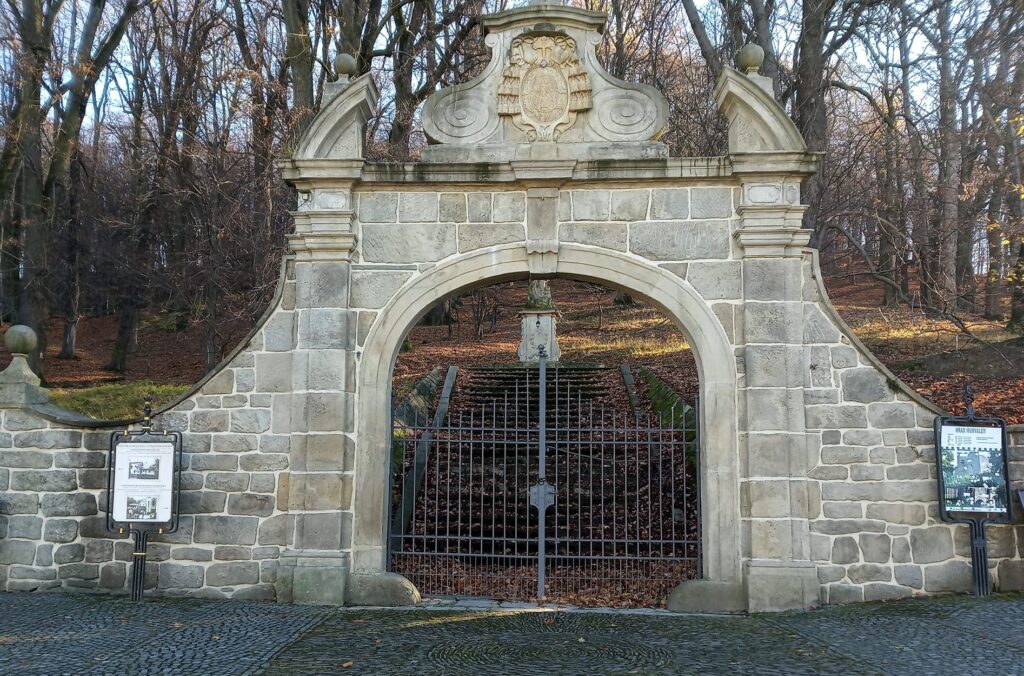 Hrad Hukvaldy – majestátní strážce Beskyd a jeden z největších hradů na Moravě