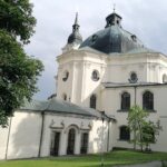 Poutní kostel Jména Panny Marie ve Křtinách: Santiniho barokní klenot v srdci Moravského krasu