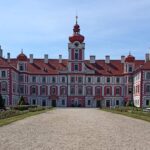 Zámek Mnichovo Hradiště: barokní klenot Valdštejnů ve Středočeském kraji