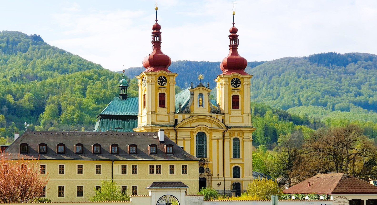 Poutní kostel Navštívení Panny Marie v Hejnicích – barokní skvost Jizerských hor