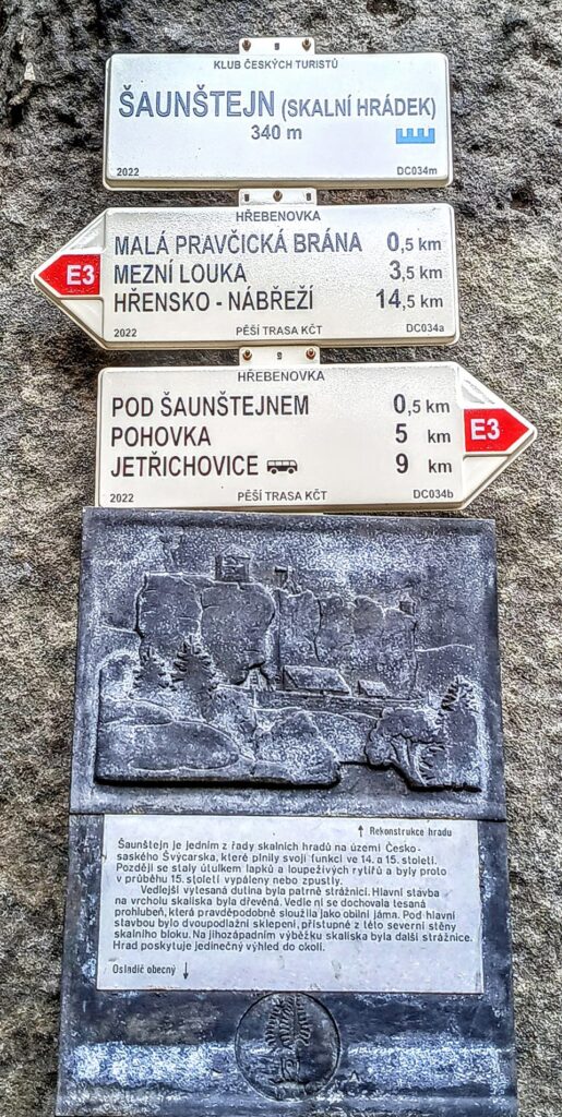 Pozůstatky hradu Šaunštejn – tajemný skalní hrad Českého Švýcarska s výhledy do kraje